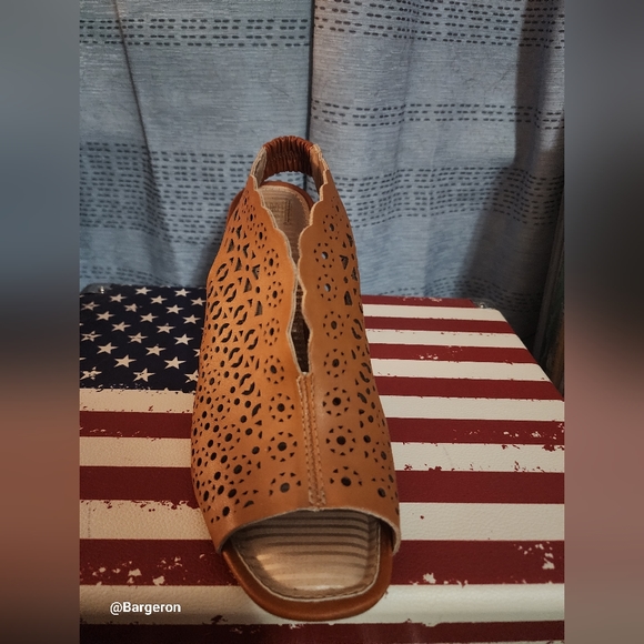 Leather Dakota heels - Picture 9 of 14